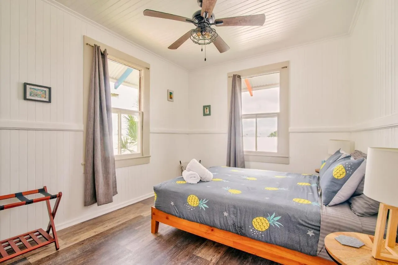 Holiday home New - Pineapple Loft - Entire House Downtown Hilo With Ac Villa United States